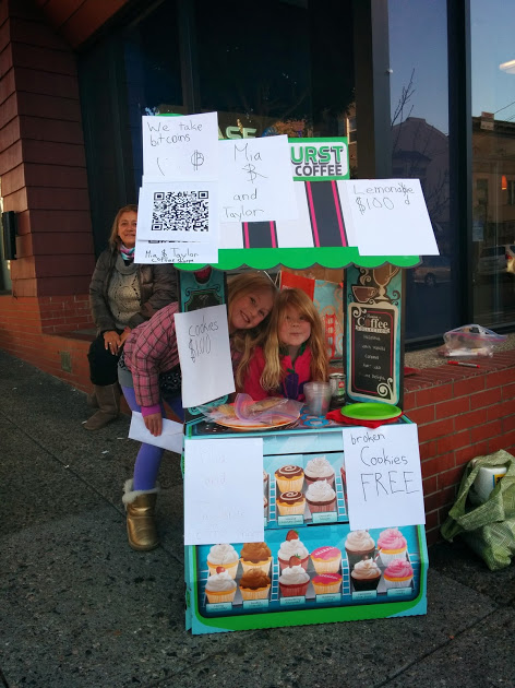 Lemonade Stand Offers Refreshments, Cookies and Adorable Smiles for Bitcoins