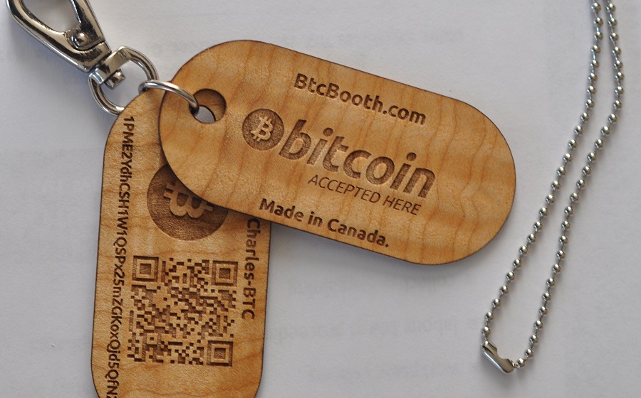 Wooden Bitcoin Wallets Are Hard to Break