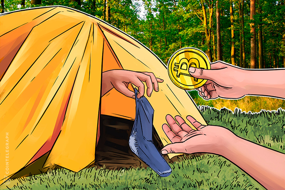 man sells everything for bitcoin